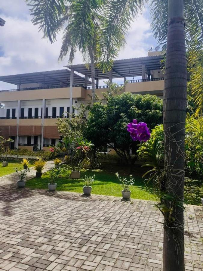 Sunrise Palace Negombo Esterno foto