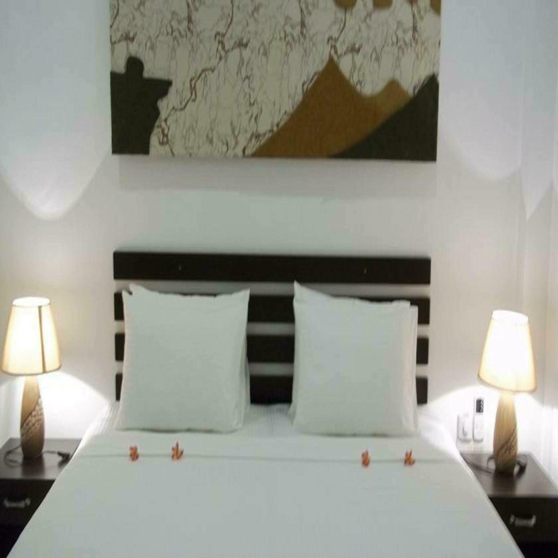Sunrise Palace Negombo Esterno foto